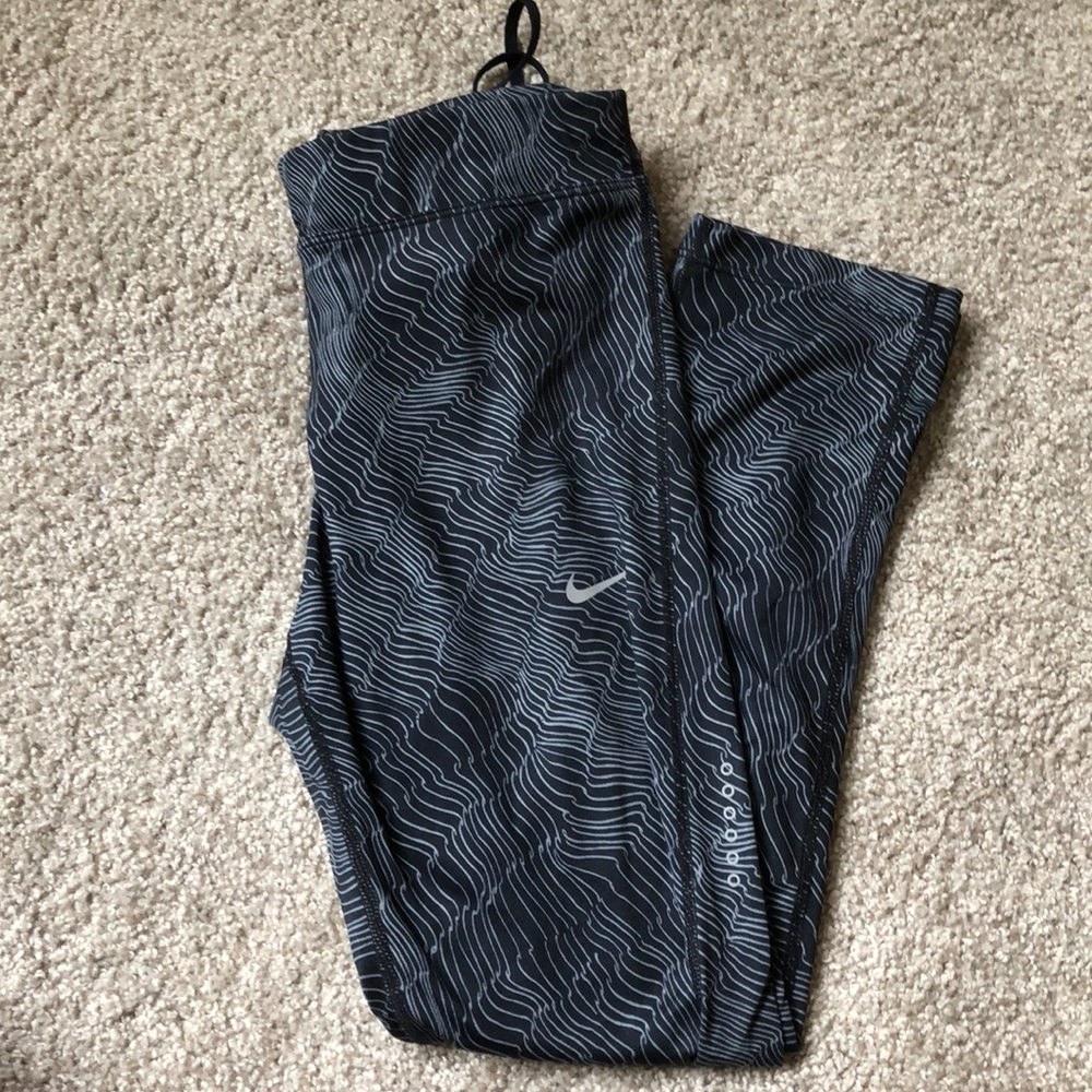 Nike Dri-Fit Grey and Black Patterned Leggings